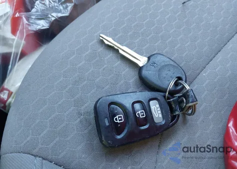 2019 Hyundai Elantra Sel z USA, uszkodzony, nr VIN 5NPD84LF9KH479087